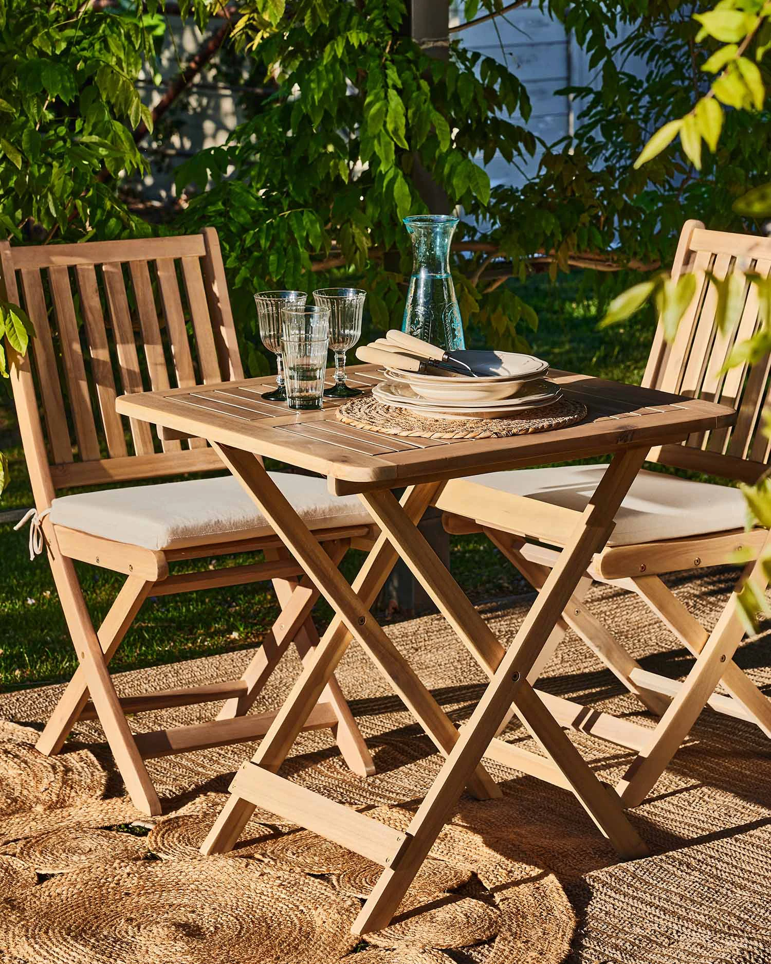 Balcony furniture for an elegant terrace-Defora Home