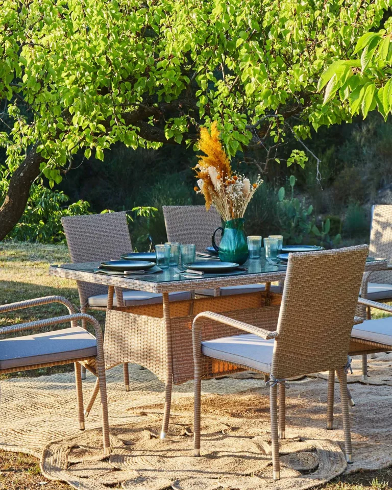 6-seater synthetic rattan garden dining set