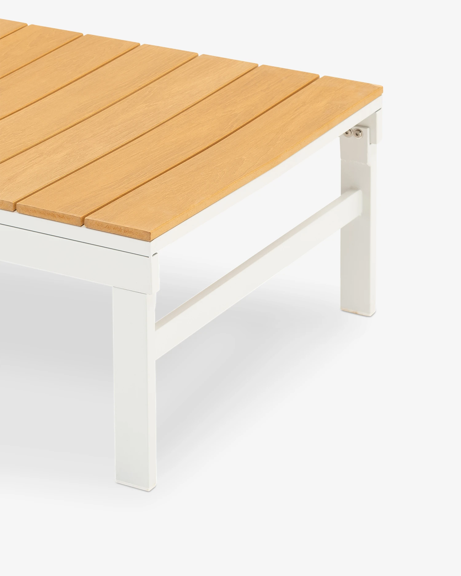 White imitation wood lounger