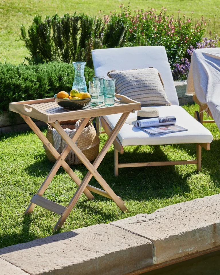 Folding wooden garden tray / waitress