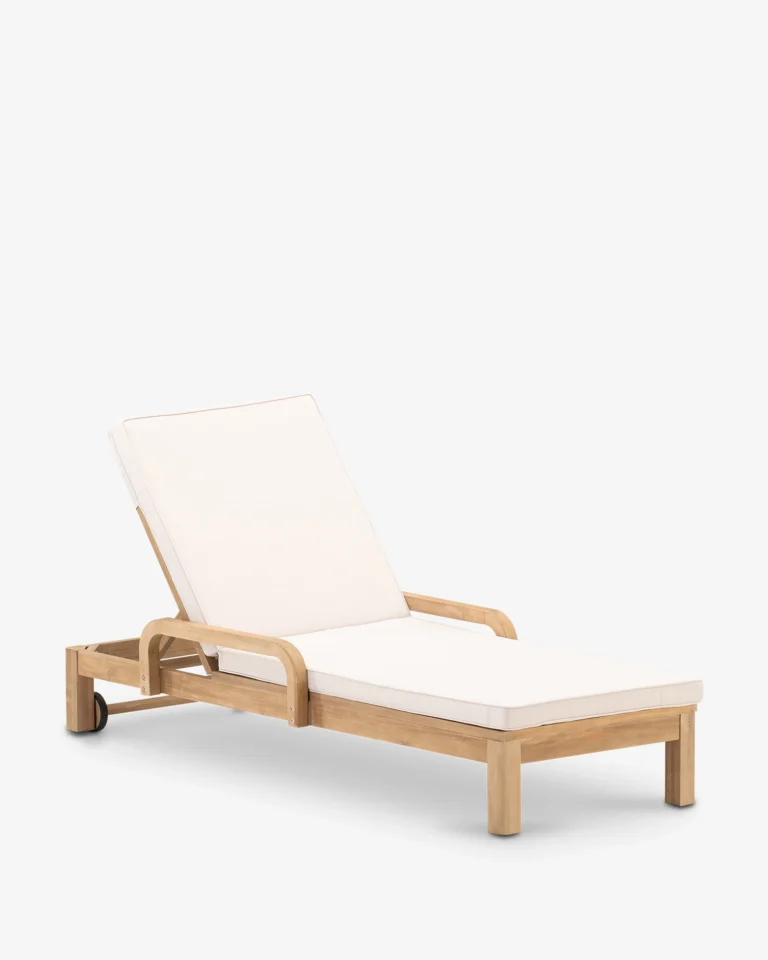 Sun lounger with wooden garden wheels and raw cushions