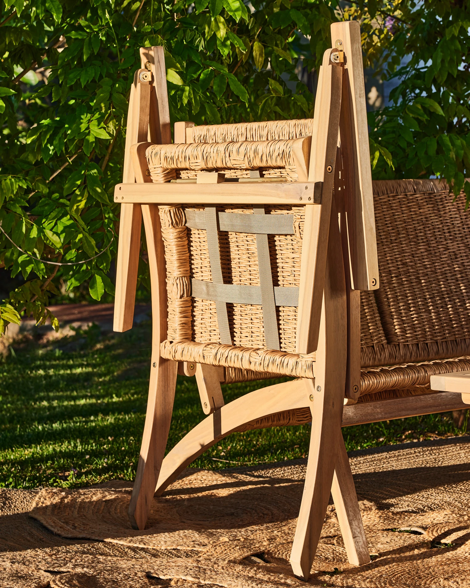 Folding garden chair