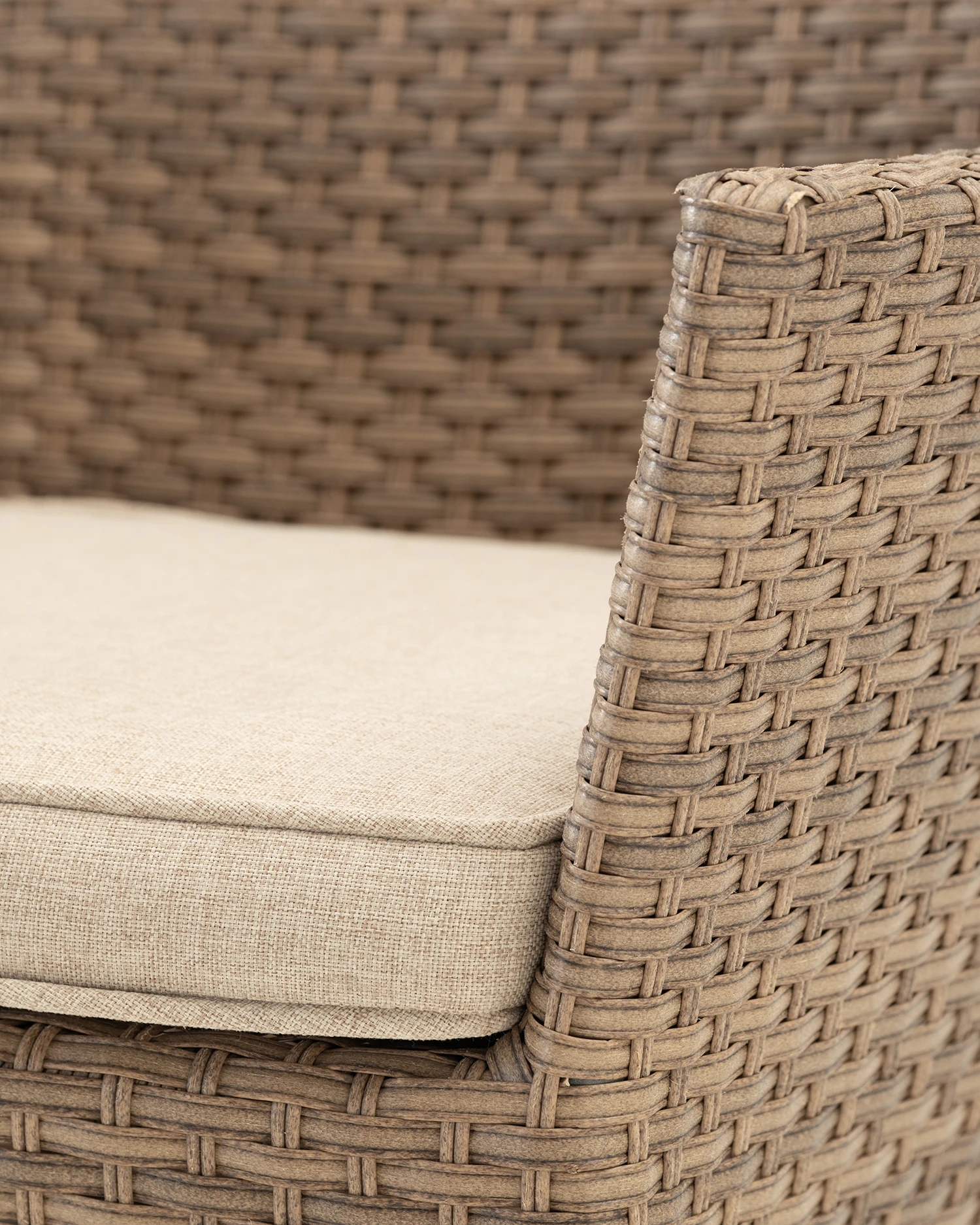 Stackable garden chair synthetic rattan