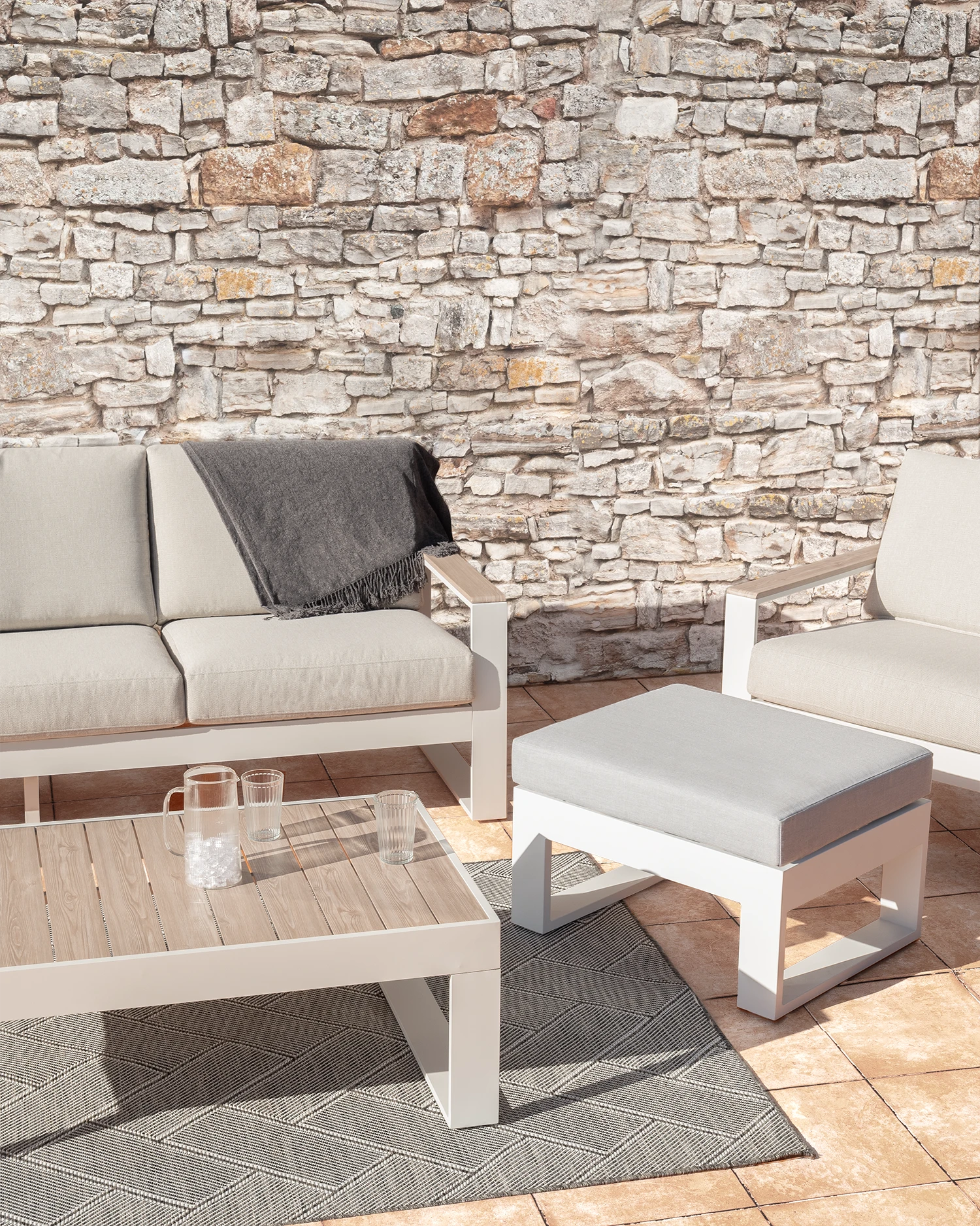 Ensemble de jardin en aluminium blanc et coussin beige