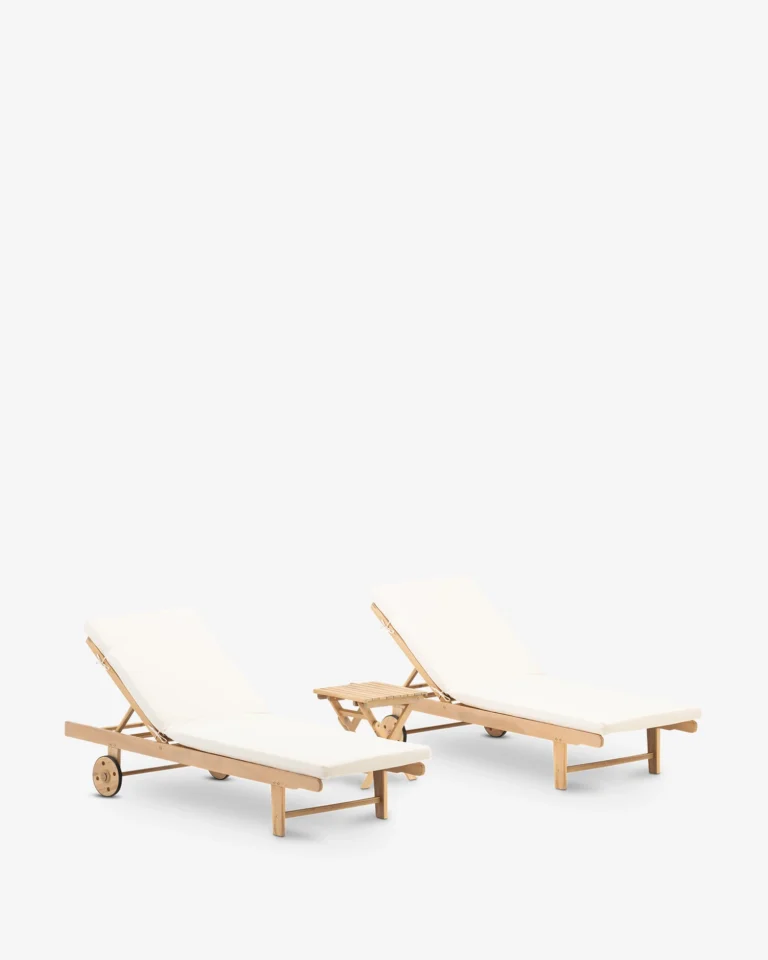 Set of 2 sun loungers with cushion and wooden table