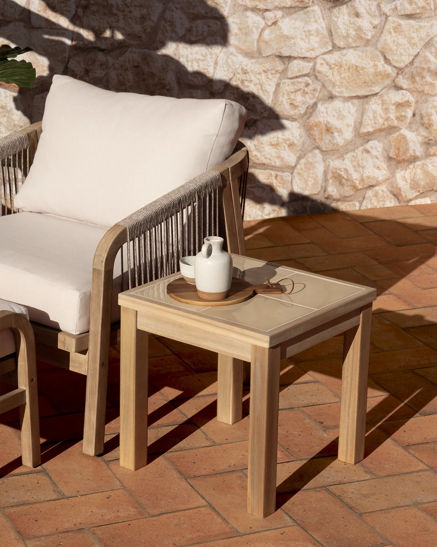 Mesa auxiliar de jardín madera y cerámica Bisbal - Defora Home Mesa auxiliar de jardín madera y cerámica 45x45 cm