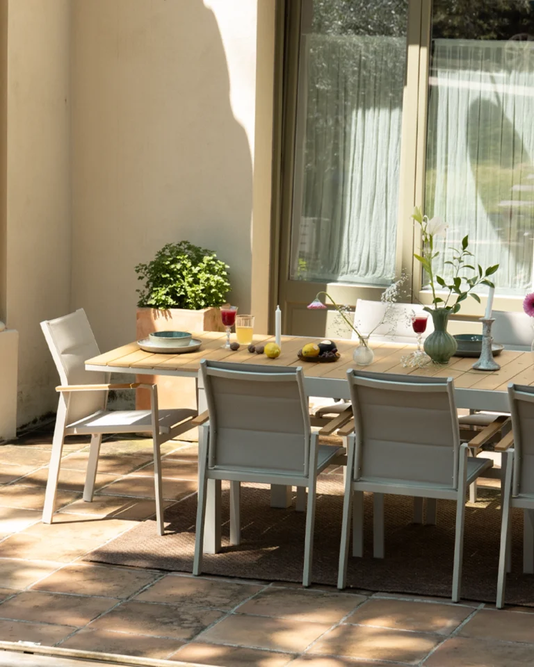 Conjunto de comedor de jardín imitación madera 8 plazas beige