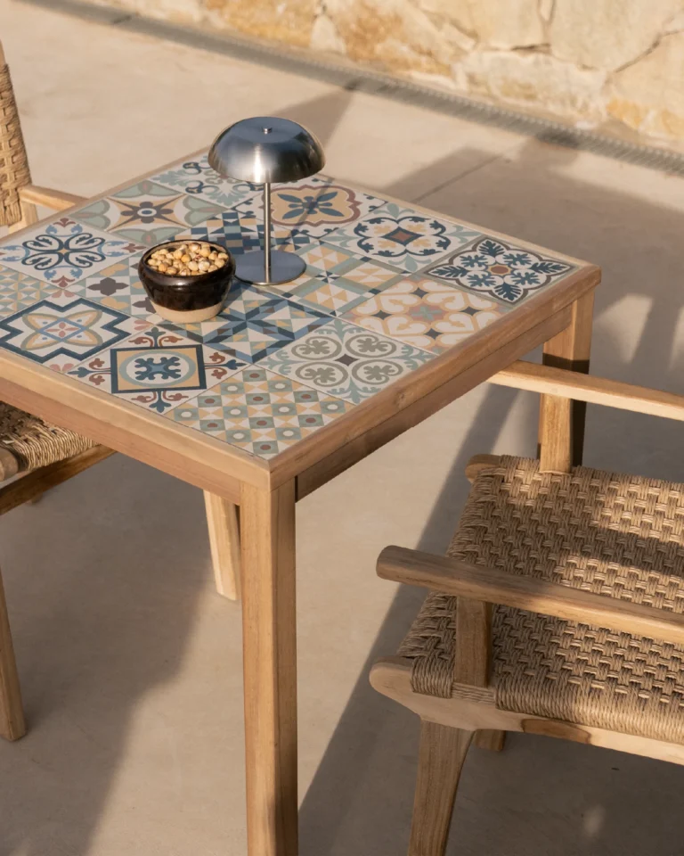Mesa comedor balcón cerámica mosaico 70x70