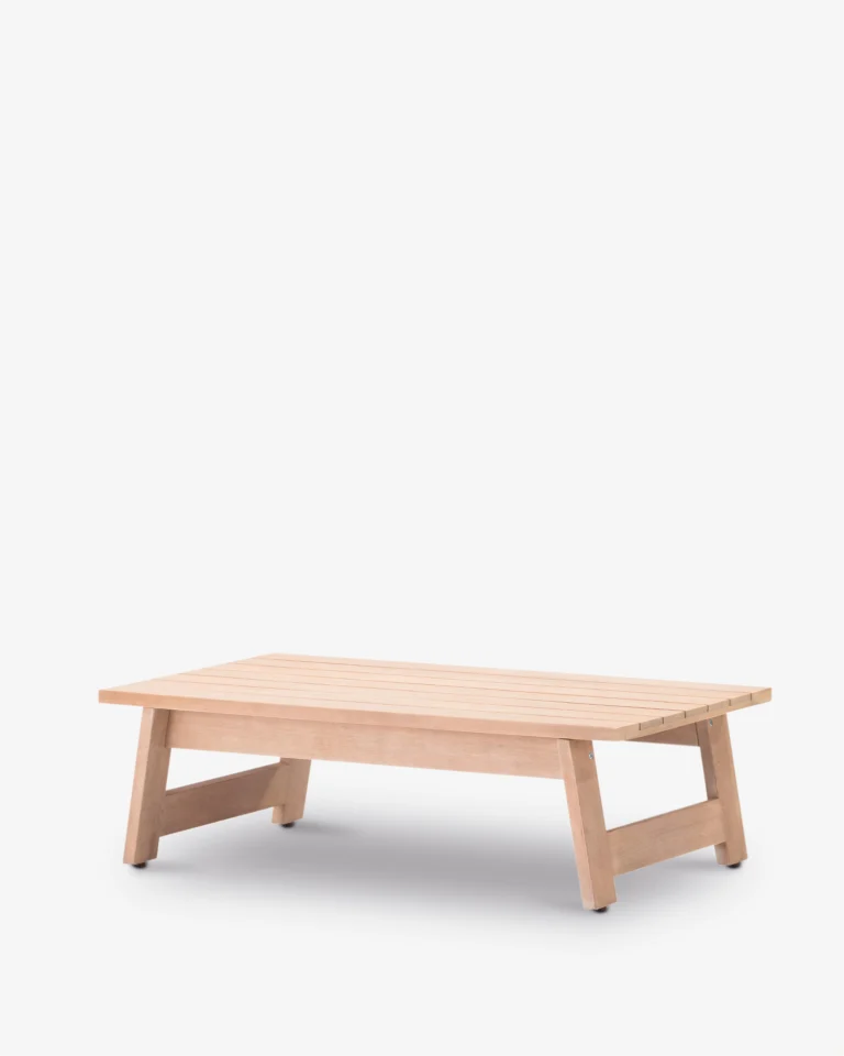 Low wooden table 120x67cm