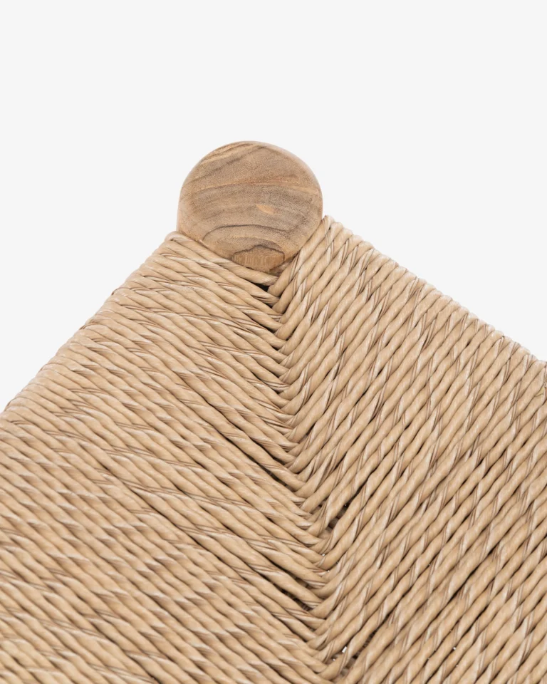 Silla de teca y ratán beige