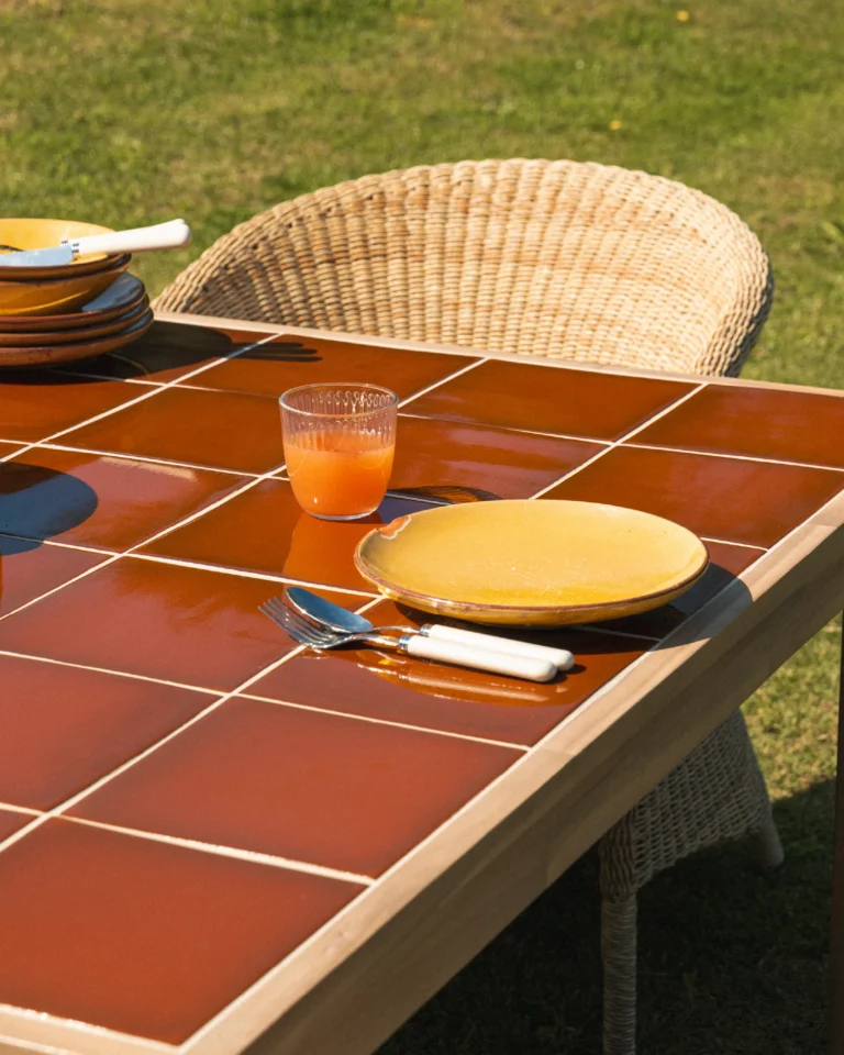 Mesa comedor cuadrada madera y cerámica artesanal 86x86x76