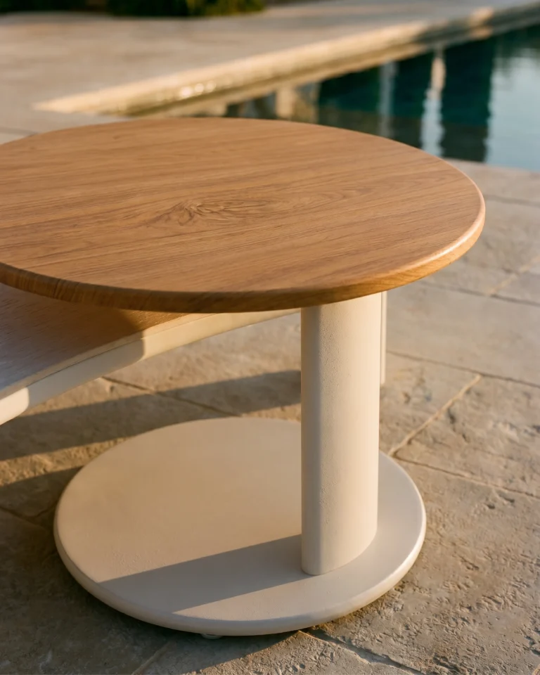 Mesa baja de exterior aluminio imitación madera redonda